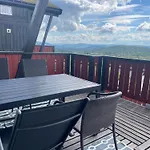 Toppleilighet Midt I Apartment